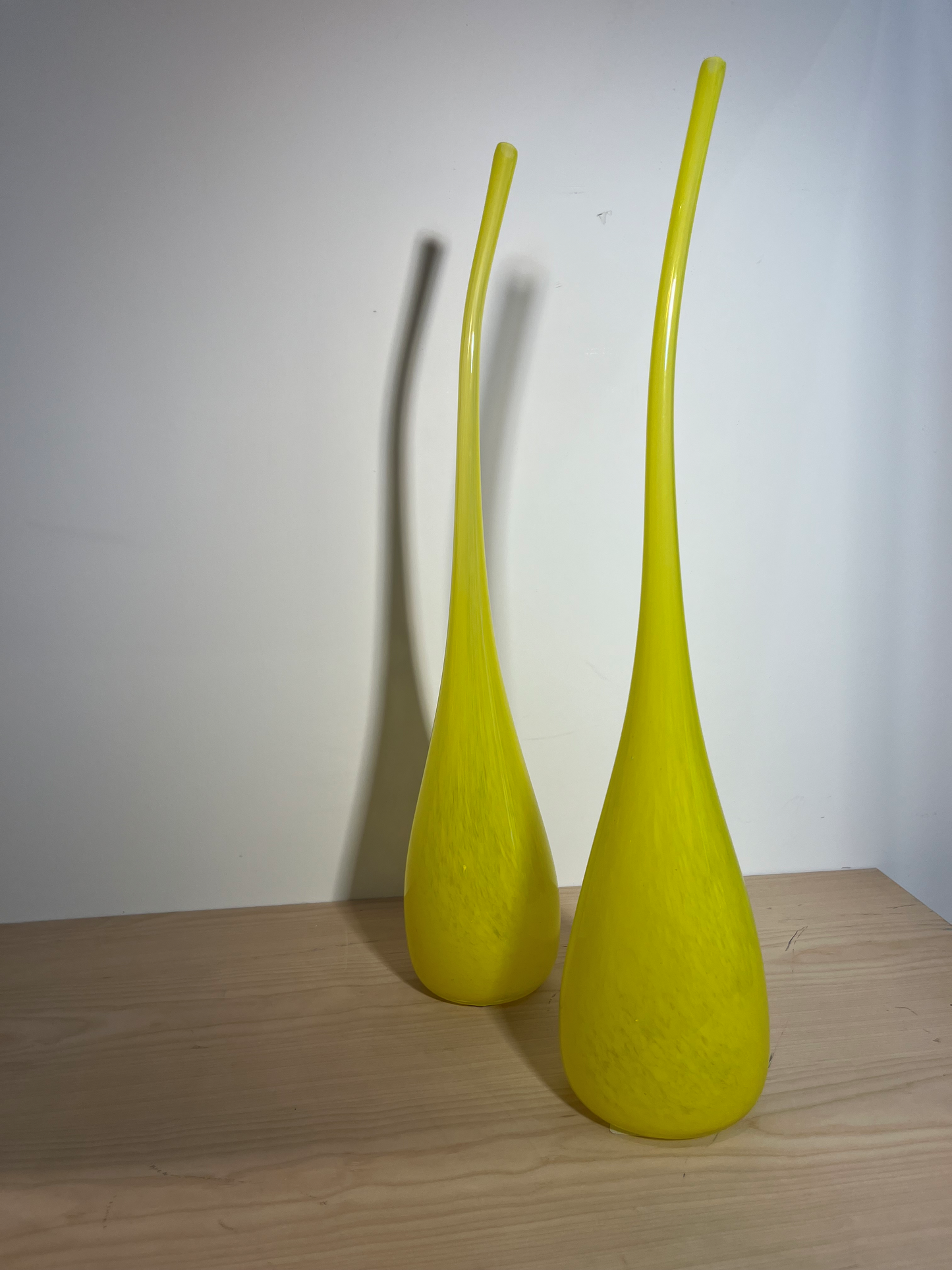 Vase bouteille jaune